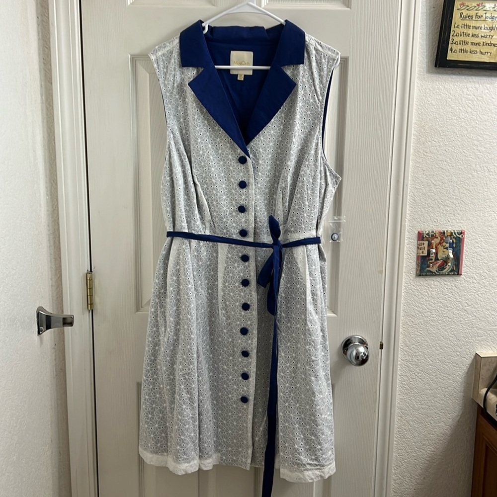 Lovely ModCloth Knee-Length Dress NWOT
